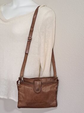HOBO International Brand Small Tan Leather Purse